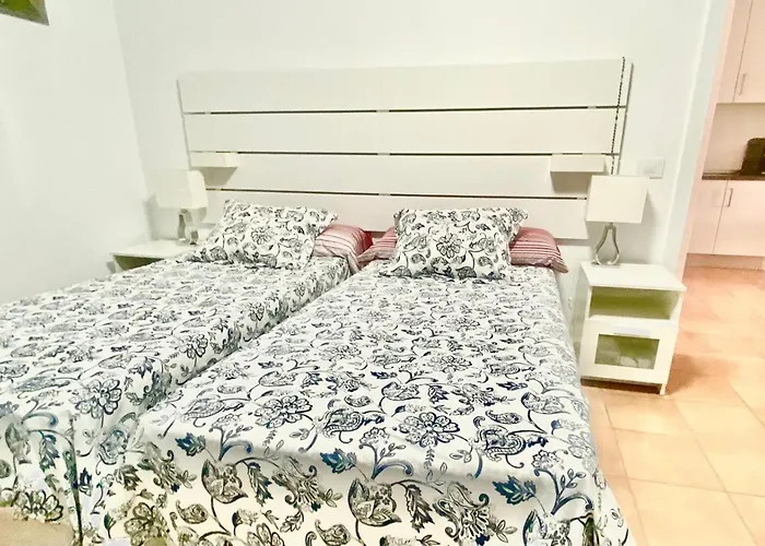 Casa Valdes Cristianos Center Apartman